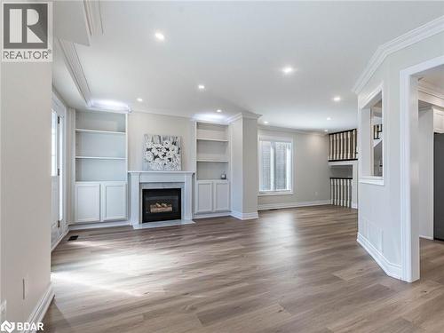 455 Apache Court Unit# 62, Mississauga, ON - Indoor Photo Showing Living Room With Fireplace