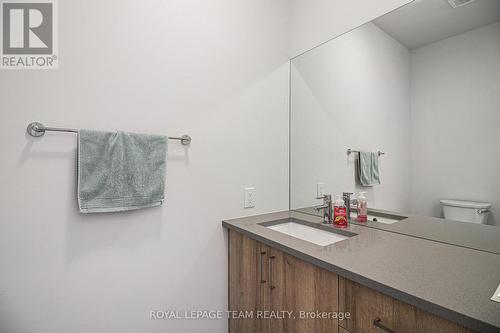 1400 Mayview Avenue, Ottawa, ON - Indoor Photo Showing Bathroom