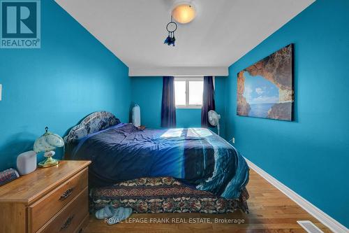 377 Linden Street, Oshawa (Donevan), ON - Indoor Photo Showing Bedroom