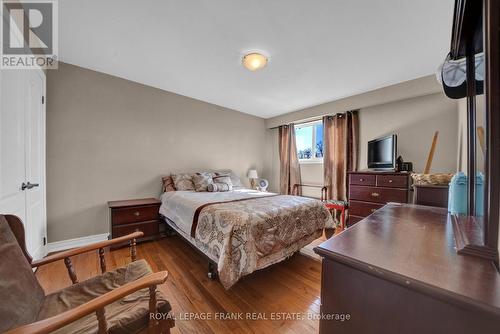 377 Linden Street, Oshawa (Donevan), ON - Indoor Photo Showing Bedroom