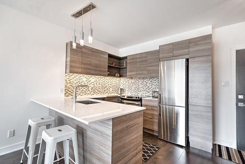 Kitchen - 1605-1800 Boul. René-Lévesque O., Montréal (Ville-Marie), QC - Indoor Photo Showing Kitchen With Upgraded Kitchen
