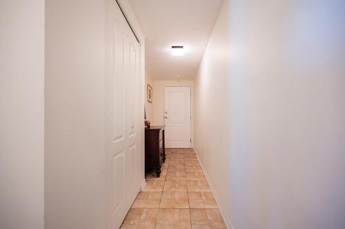 Hall d'entrée/Vestibule - 602-480 Boul. Galland, Dorval, QC - Indoor Photo Showing Other Room