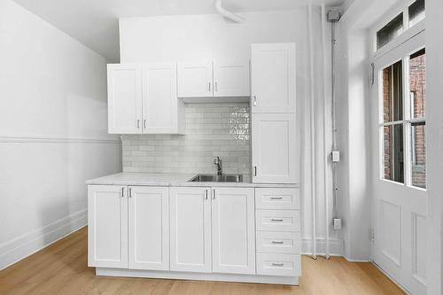 Kitchen - 10-1375 Av. Greene, Westmount, QC - Indoor Photo Showing Other Room