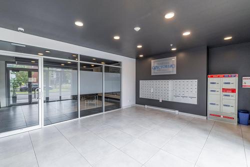 Entrée extérieure - 806-740 Av. Victoria, Saint-Lambert, QC - Indoor