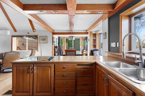 Kitchen - 259 Boul. Jacques-Cartier, Shannon, QC - Indoor Photo Showing Kitchen With Double Sink