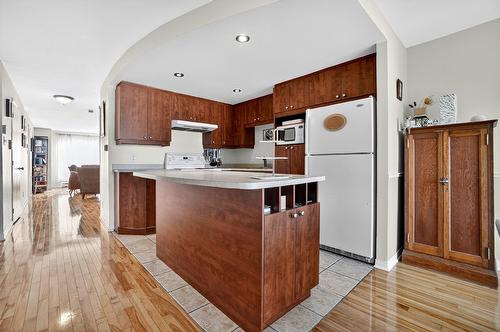 Cuisine - 6915 Av. Pierre-De Coubertin, Montréal (Mercier/Hochelaga-Maisonneuve), QC - Indoor Photo Showing Kitchen