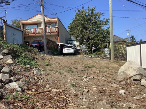 16 Roberts St, Ladysmith, BC 