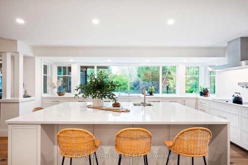 193398 Amaranth East Luther Townline, East Luther Grand Valley, ON - Indoor Photo Showing Kitchen With Upgraded Kitchen