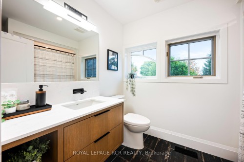 193398 Amaranth East Luther Townline, East Luther Grand Valley, ON - Indoor Photo Showing Bathroom