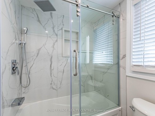 62-455 Apache Court, Mississauga, ON - Indoor Photo Showing Bathroom