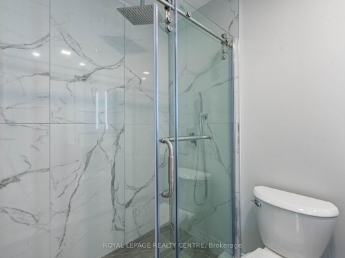 62-455 Apache Court, Mississauga, ON - Indoor Photo Showing Bathroom