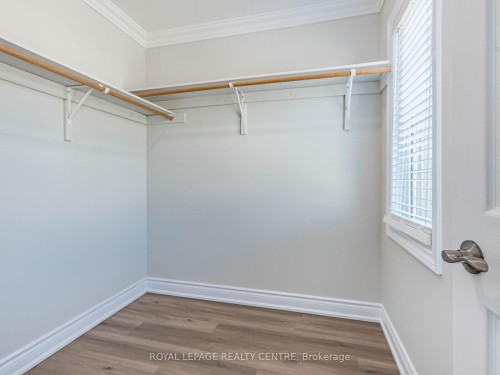 62-455 Apache Court, Mississauga, ON - Indoor With Storage