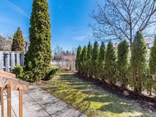 62-455 Apache Court, Mississauga, ON - Outdoor