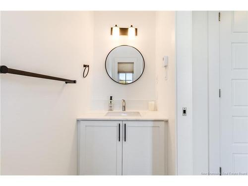 2 Huntingdon Ci, Fredericton, NB 