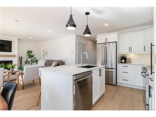 2 Huntingdon Ci, Fredericton, NB 