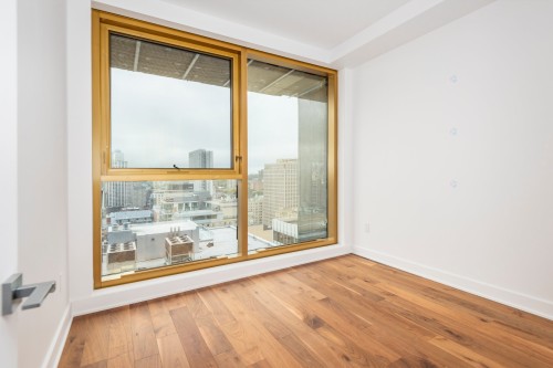 Chambre à coucher - 2202-2060 Rue Peel, Montréal (Ville-Marie), QC - Indoor Photo Showing Other Room