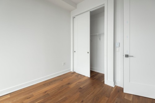 Chambre à coucher - 2202-2060 Rue Peel, Montréal (Ville-Marie), QC - Indoor Photo Showing Other Room