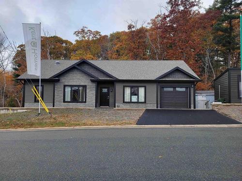 277 HAVEN Drive  Bridgewater, NS B4V 4E4