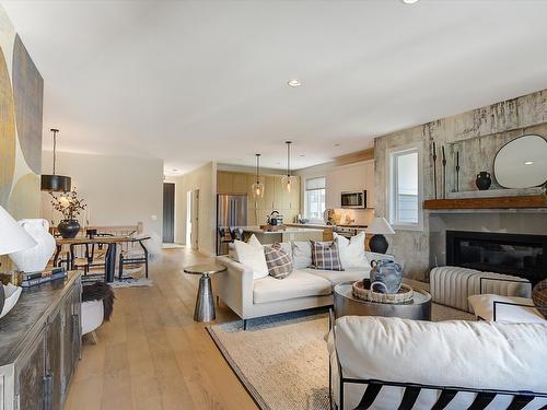5-1349 Rocky Point Drive, Kelowna, BC - Indoor Photo Showing Living Room With Fireplace