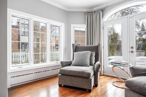 Solarium/Sunroom - 801 Ch. Caledonia, Mont-Royal, QC - Indoor Photo Showing Living Room