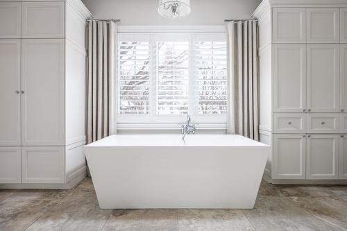 Ensuite bathroom - 801 Ch. Caledonia, Mont-Royal, QC - Indoor