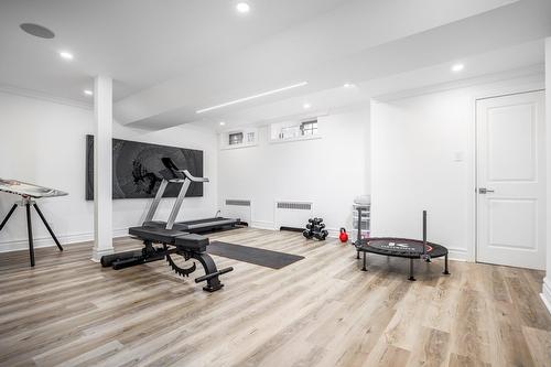 Playroom - 801 Ch. Caledonia, Mont-Royal, QC - Indoor Photo Showing Gym Room
