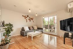 9441 Rue Jean-Pierre-Ronfard  Montréal (Mercier/Hochelaga-Maisonneuve), QC H1K 0E3