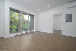 2-2370 Boul. Rosemont  Montréal (Rosemont/La Petite-Patrie), QC H2G 1T9