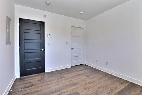 Bedroom - 201-3900 Boul. Henri-Bourassa E., Montréal (Montréal-Nord), QC - Indoor Photo Showing Other Room