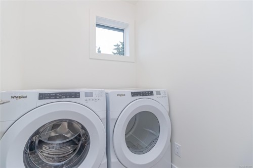 2161 Bellflower Dr, Langford, BC - Indoor Photo Showing Laundry Room