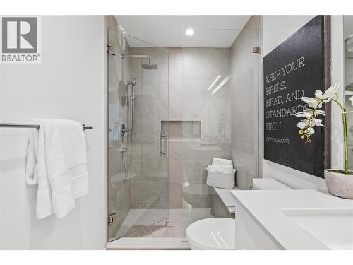 Photo of a similar home in the community. - 1979 Country Club Drive Unit# 6, Kelowna, BC - Indoor Photo Showing Bathroom