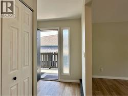 Main Entrance / Foyer - 