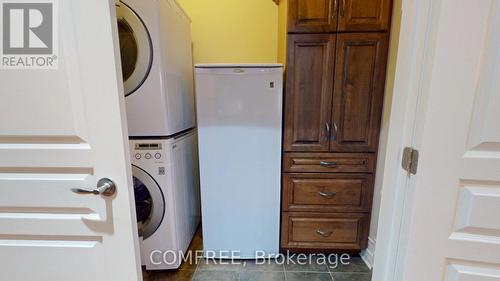 176 Solera Circle, Ottawa, ON - Indoor Photo Showing Laundry Room