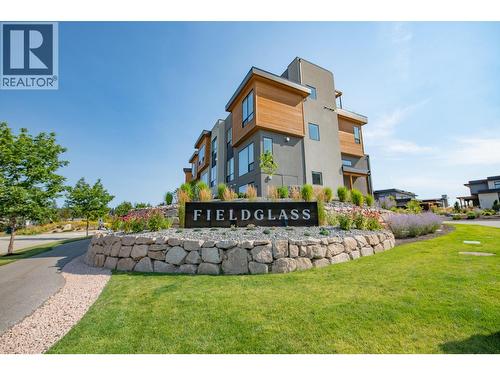 Fieldglass...your home away from home - 105 Predator Ridge Drive Unit# 4, Vernon, BC - Outdoor