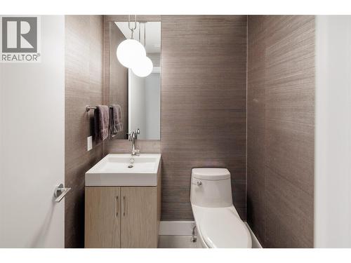 2100 Campbell Place Unit# 160, West Kelowna, BC - Indoor Photo Showing Bathroom