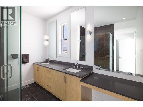 2100 Campbell Place Unit# 160, West Kelowna, BC - Indoor Photo Showing Bathroom