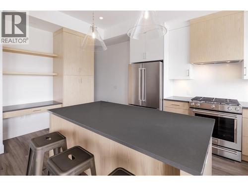 2100 Campbell Place Unit# 160, West Kelowna, BC - Indoor Photo Showing Kitchen