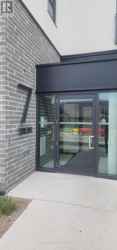 506 - 7 Erie Avenue E, Brantford, ON - Outdoor
