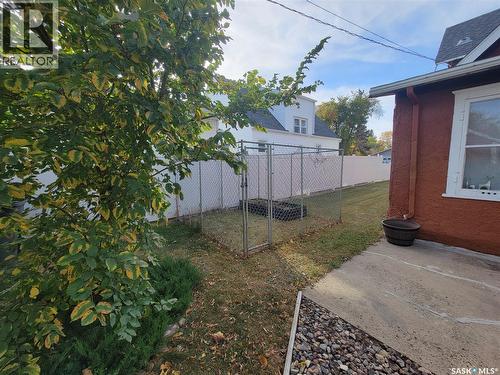 406 1St Street E, Wilkie, SK - Outdoor