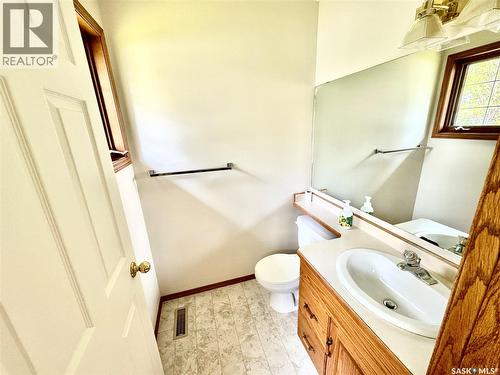 1118 Selo Place, Regina, SK - Indoor Photo Showing Bathroom