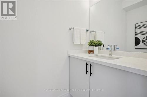 2 pc powder - 2180 Postmaster Drive, Oakville, ON - Indoor Photo Showing Bathroom