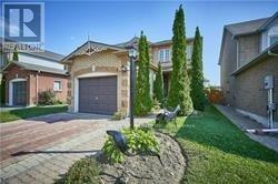 5 HEARTHSTONE CRESCENT  Clarington, ON L1E 2X7