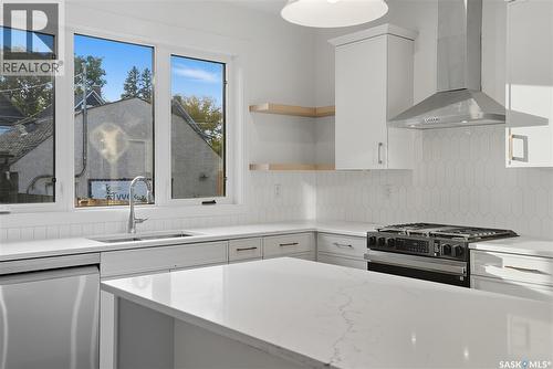 819 6Th Avenue N, Saskatoon, SK - Indoor Photo Showing Kitchen With Double Sink With Upgraded Kitchen