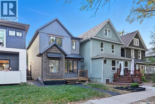 819 6Th Avenue N, Saskatoon, SK - Outdoor With Facade