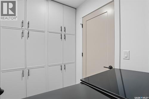 819 6Th Avenue N, Saskatoon, SK - Indoor Photo Showing Other Room