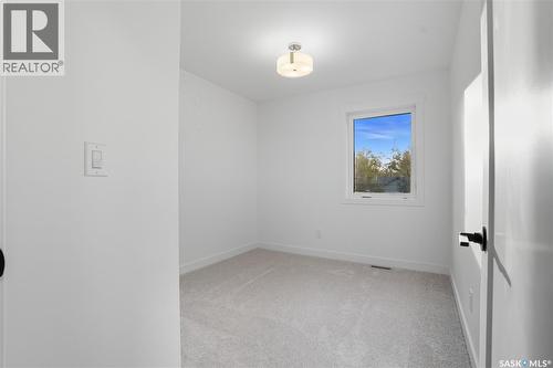 819 6Th Avenue N, Saskatoon, SK - Indoor Photo Showing Other Room