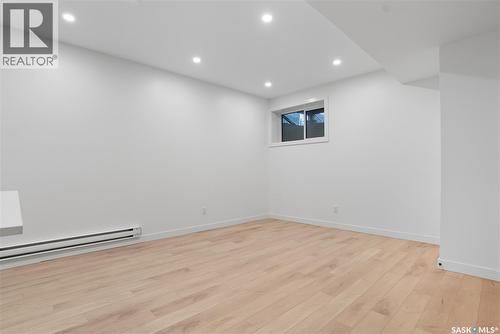 819 6Th Avenue N, Saskatoon, SK - Indoor Photo Showing Other Room