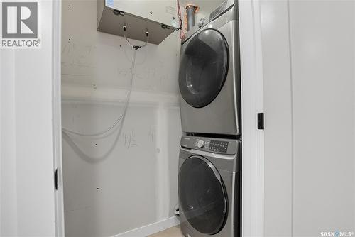 819 6Th Avenue N, Saskatoon, SK - Indoor Photo Showing Laundry Room