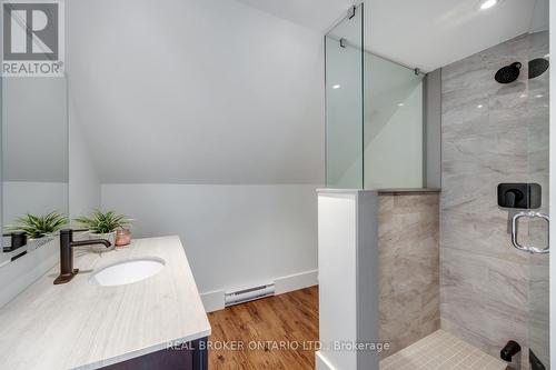 832 Highway 7A, Kawartha Lakes (Manvers), ON - Indoor Photo Showing Bathroom