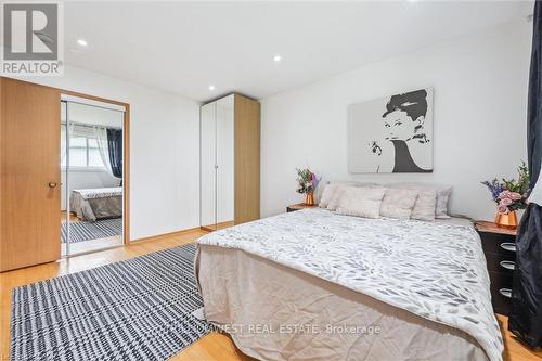 11 Van Horne Place, Kitchener, ON - Indoor Photo Showing Bedroom